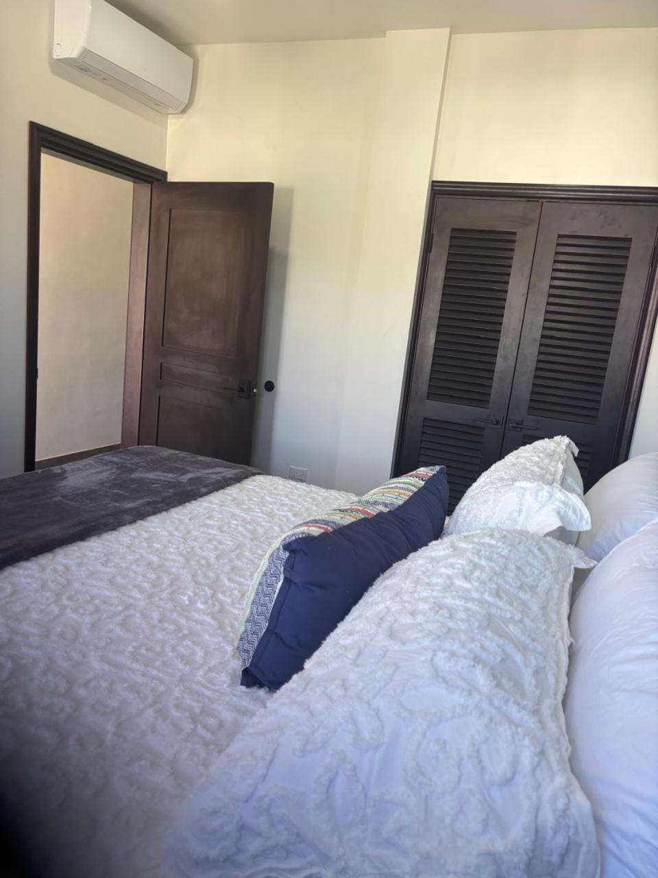 Hotel Ashton Court Belize Belize City Exterior foto
