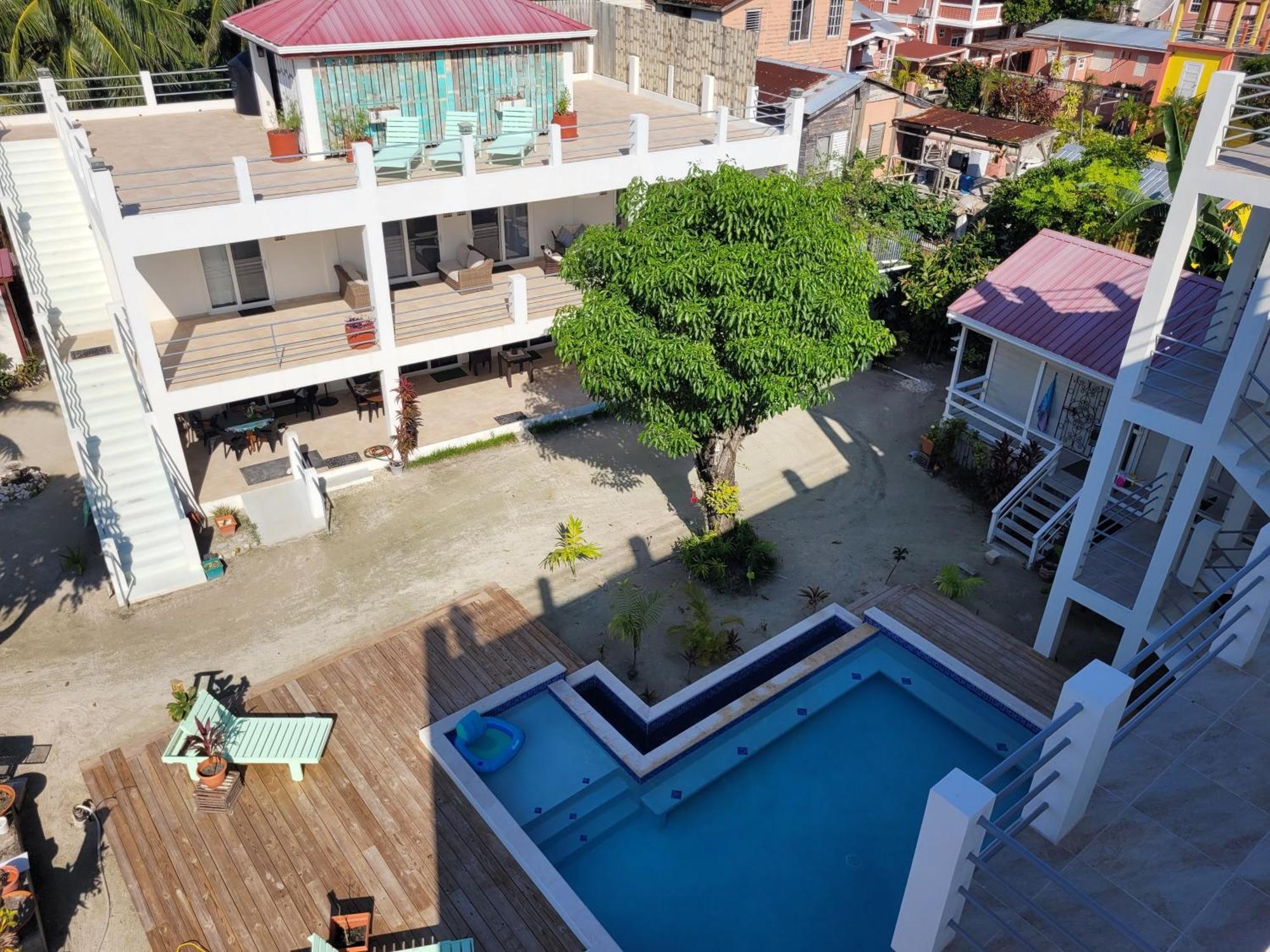 Hotel Ashton Court Belize Belize City Exterior foto